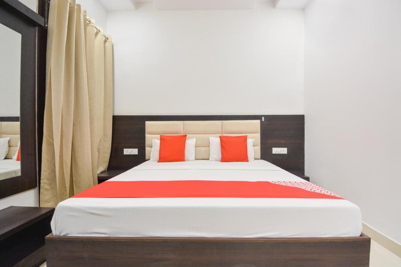 Oyo 71106 A K Regency Amritsar